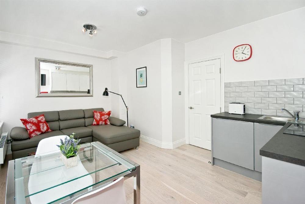 F3 Greek Street By City Living London Kültér fotó